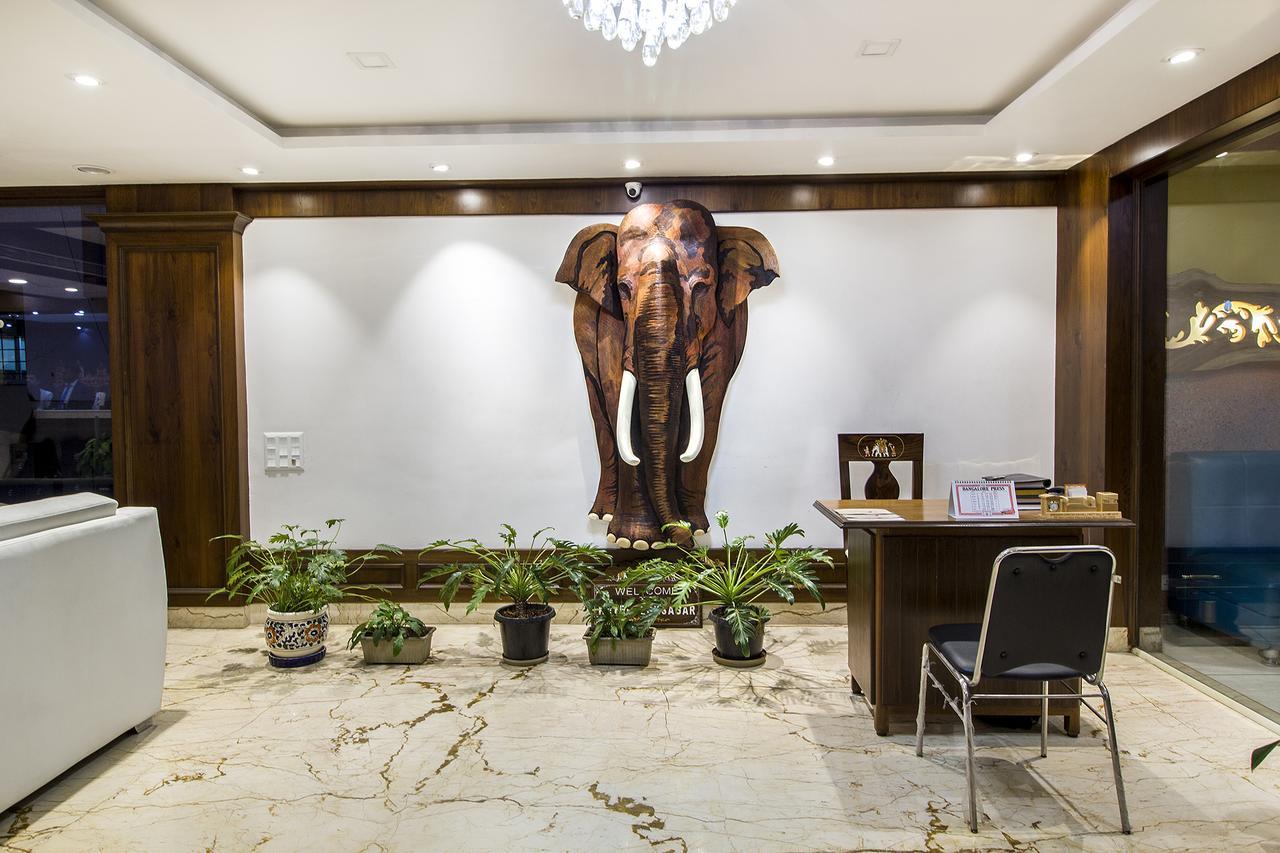 Hotel Lok Sagar Mysore Exteriör bild